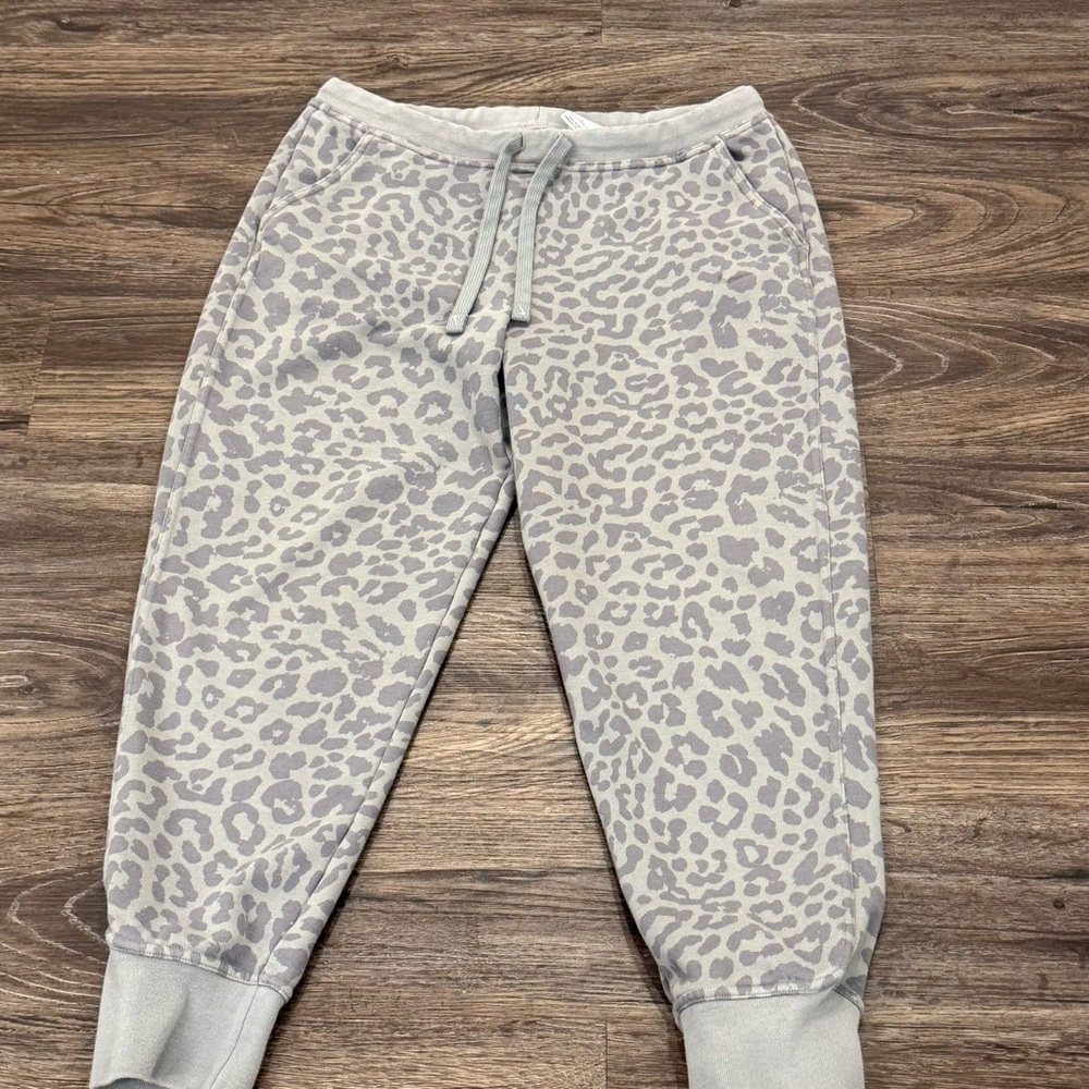 Nike‎ Women's Dri-FIT Get Fit Animal Printed Training Pants Grey Medium